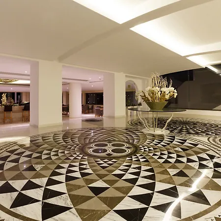 Village & - Adults Only 5* 린도스